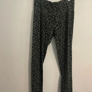 bcg Camouflage Black/Green leggings, size L